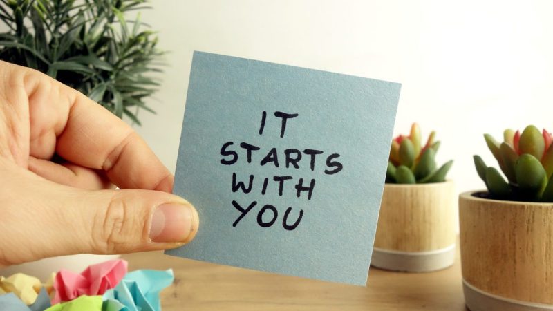 Words it starts with you handwritten on sticky note. Business planning, self improvement and change management concept